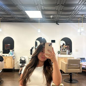 Peroxide Hair Salon - Hair Salons Near Me - Apple Valley, California