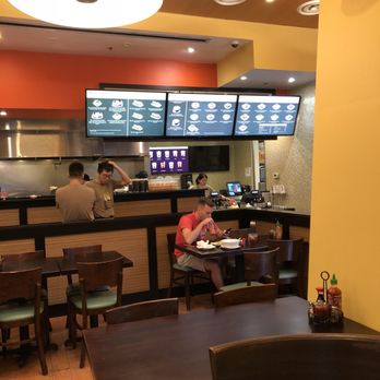Four Sisters Grill - Inside - Vietnamese Near Me - Arlington, Virginia