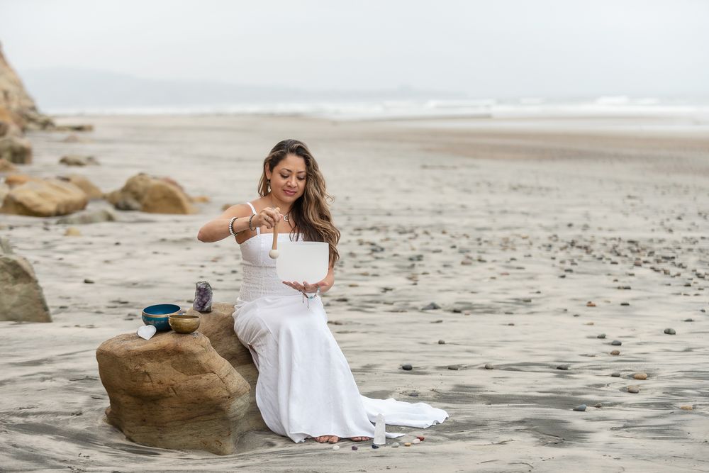 Ho'ola Mana Reiki and Wellness Logo