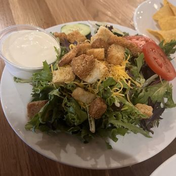 Splitz Family Grill - Side salad - Sports Bars Near Me - Roseburg, Oregon Splitz Family Grill - Side salad - Sports Bars Near Me - Roseburg, Oregon