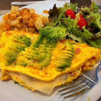 The Brunch - 'Burg omelette ~ chicken, bacon, spinach, avocado and Swiss - Breakfast & Brunch Near Me - Williamsburg, Virginia