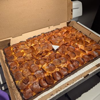 Prime Pizza - Spicy vegan pepperoni (but non vegan cheese) - Pizza Near Me - Burbank, California Prime Pizza - Spicy vegan pepperoni (but non vegan cheese) - Pizza Near Me - Burbank, California