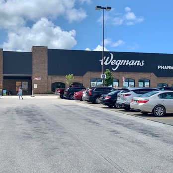 Wegmans - the outside of the store - Grocery Near Me - Erie, Pennsylvania