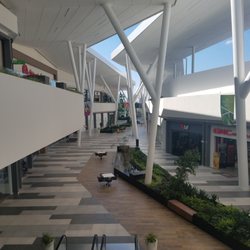 Centro Comercial Via Alta
