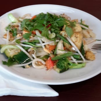 Viet-Thai Box - Nr. 161 Udonnudeln mit Tofu - Food Delivery Services Near Me - Berlin, BE