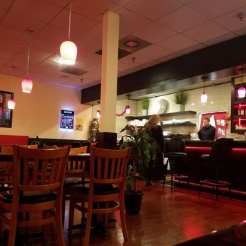 Moonsun Sushi - Inside - Sushi Bars Near Me - Glendale Heights, Illinois Moonsun Sushi - Inside - Sushi Bars Near Me - Glendale Heights, Illinois