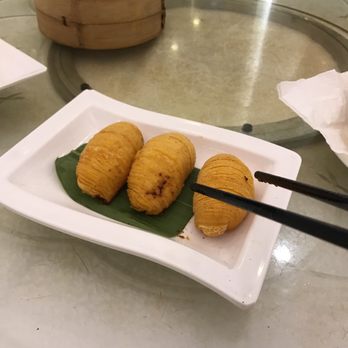 富臨皇宮 - A radish puff pastry - Cantonese Near Me - Hong Kong, HK