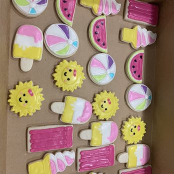Mad Batter Bakery - Summer cookies - Bakeries Near Me - Austin, Indiana