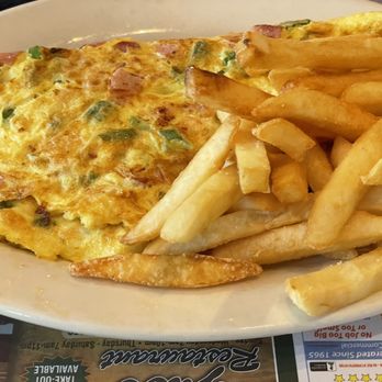 Gus's Diner - Western omelette - Seafood Near Me - Manalapan, New Jersey Gus's Diner - Western omelette - Seafood Near Me - Manalapan, New Jersey
