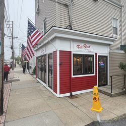 Fat Stu’s All-American Burger - Outside view of Fat Stu's