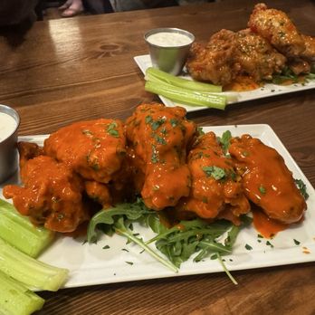Croccante Artisan Pizza - BUFFALO WINGS - Pizza Near Me - Napa, California Croccante Artisan Pizza - BUFFALO WINGS - Pizza Near Me - Napa, California