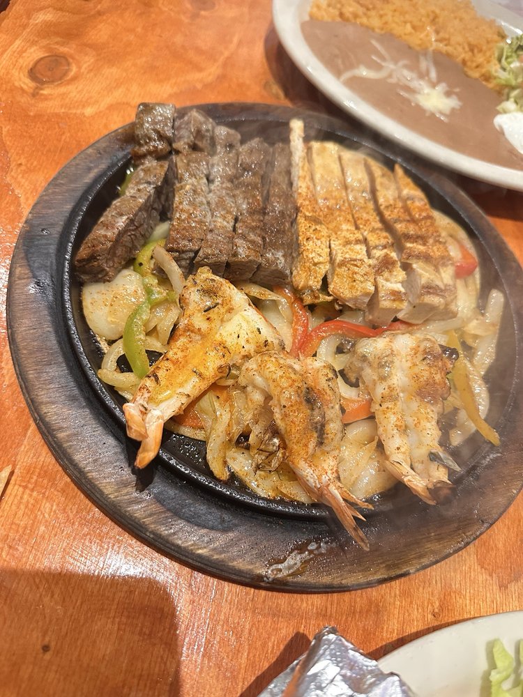 Food from Don Chuy Mexican Bar & Grill