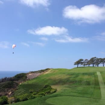Torrey Pines Golf Course - Parasailing at it's finest! - Golf Near Me - La Jolla, California Torrey Pines Golf Course - Parasailing at it's finest! - Golf Near Me - La Jolla, California