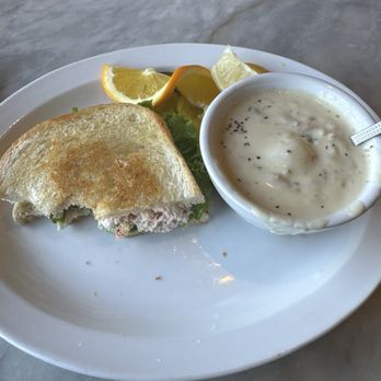Fenton's Creamery - Half crab salad sandwich and clam chowder - Ice Cream & Frozen Yogurt Near Me - Vacaville, California Fenton's Creamery - Half crab salad sandwich and clam chowder - Ice Cream & Frozen Yogurt Near Me - Vacaville, California