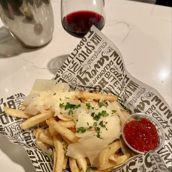 La Pergola Trattoria - Garlic truffle fries - Italian Near Me - Big Bear Lake, California La Pergola Trattoria - Garlic truffle fries - Italian Near Me - Big Bear Lake, California