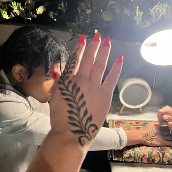 Lady Glitter - Henna Artists Near Me - Los Angeles, California Lady Glitter - Henna Artists Near Me - Los Angeles, California