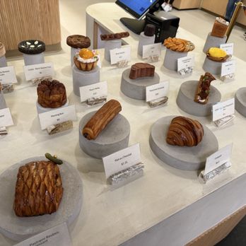 Parachute Bakery - Menu / display of different croissants available - Cafes Near Me - San Francisco, California Parachute Bakery - Menu / display of different croissants available - Cafes Near Me - San Francisco, California