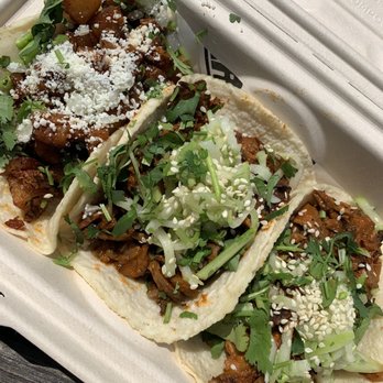 Big Star - Taco de Hongos, Taco al Pastor - Mexican Near Me - Chicago, Illinois