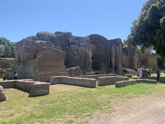 Hadrian's Villa by null