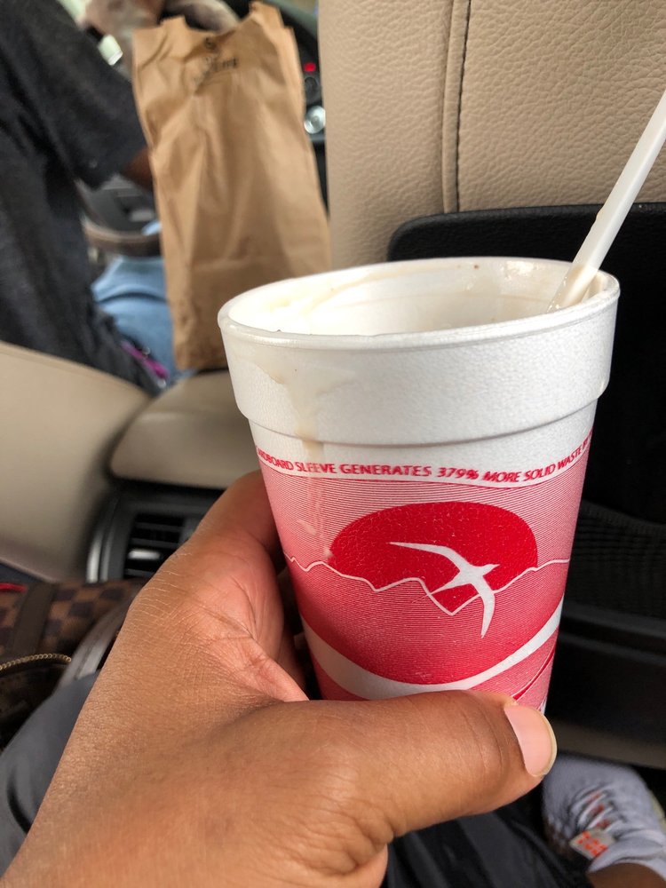 ICE CREAM SHACK Updated August 2024 21 Reviews 2313 NE Adams St, Peoria, Illinois Ice