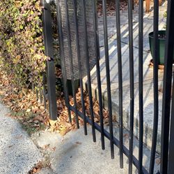 Sacramento Iron Works - Bent gate before repair