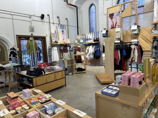 Urban Outfitters by null