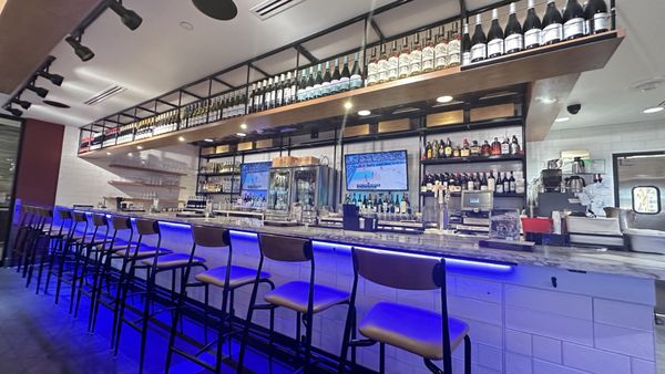 Lake Wine Kitchen + Bar by null