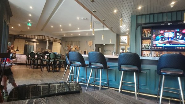 Bar Mason by null