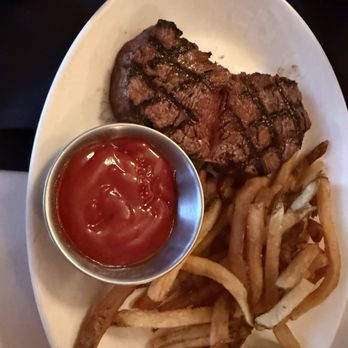 St. Elmo Steak House - Filet mignon with fries - Steakhouses Near Me - Indianapolis, Indiana St. Elmo Steak House - Filet mignon with fries - Steakhouses Near Me - Indianapolis, Indiana