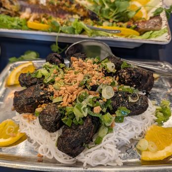Sáu Can Tho Vietnamese Kitchen - Ốc Nướng Mỡ Chài - Vietnamese Near Me - Rosemead, California Sáu Can Tho Vietnamese Kitchen - Ốc Nướng Mỡ Chài - Vietnamese Near Me - Rosemead, California