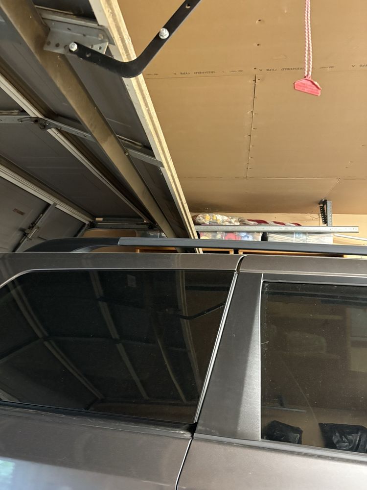 Reyes Garage Door Service - Garage Door Contractor in Mesquite, TX