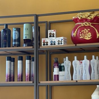 Winnie Cuts - Hair Salons Near Me - Brentwood, California Winnie Cuts - Hair Salons Near Me - Brentwood, California