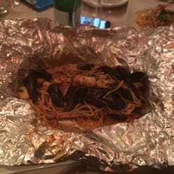 De la Tour - Pâtes aux fruits de mer, non seulement la présentation est belle mais en plus le goût est à tomber ! Vivement conseillé !!!