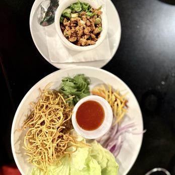 Taxi's Grille & Bar - Breakfast & Brunch Near Me - Omaha, Nebraska