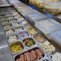Malatang Fondue Épicée Zhang Liang - choose your own food adventure
