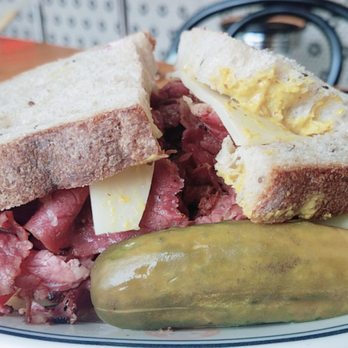 Mamaleh's Delicatessen - Pastrami sandwich - Delis Near Me - Cambridge, Massachusetts