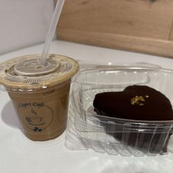 Hazelnut latte and chocolate brownie.