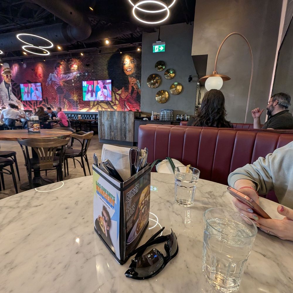 Notre Boeuf De Grace - Burgers Near Me - Laval, Quebec Notre Boeuf De Grace - Burgers Near Me - Laval, Quebec