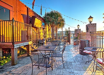 The Station Sports Bar and Grill by null