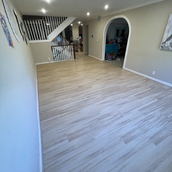 Aishola Remodeling - Vinyl flooring installation - Flooring Near Me Aishola Remodeling - Vinyl flooring installation - Flooring Near Me