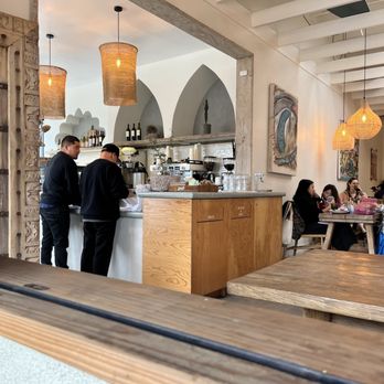 Blueys Mar Vista - Breakfast & Brunch Near Me - Los Angeles, California