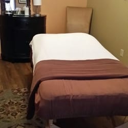 Essential Kneads Therapeutic Massage - Your therapy room.