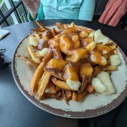 Tavern On the Hill - Poutine