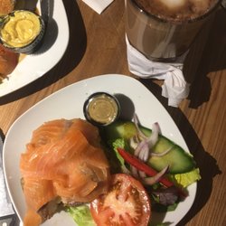 Coffee Break - Salmon and baked potato