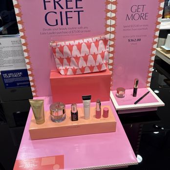 Dillard's - Estée Lauder gift with purchase! - Department Stores Near Me - Sarasota, Florida