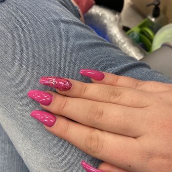 Kiss Nails - This was a fill! - Nail Salons Near Me - Edison, New Jersey
