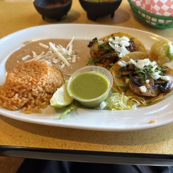 Los Dos Amigos - Veggie taco plate - Mexican Near Me - Las Vegas, Nevada Los Dos Amigos - Veggie taco plate - Mexican Near Me - Las Vegas, Nevada