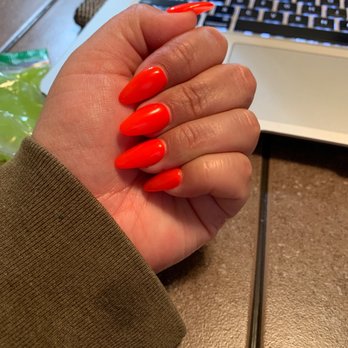 T Nails - Ginger Ginger gel polish. Almond shape. - Nail Salons Near Me - Graham, Washington T Nails - Ginger Ginger gel polish. Almond shape. - Nail Salons Near Me - Graham, Washington