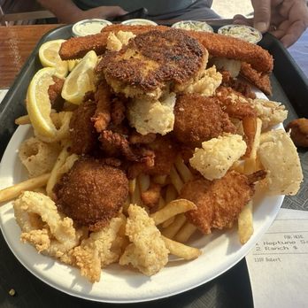Neptune's Net - Net's sampler platter - Seafood Near Me - Malibu, California Neptune's Net - Net's sampler platter - Seafood Near Me - Malibu, California
