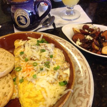 Another Broken Egg Cafe - Baquezo omelette and Mediterranean potatoes - Breakfast & Brunch Near Me - Indianapolis, Indiana